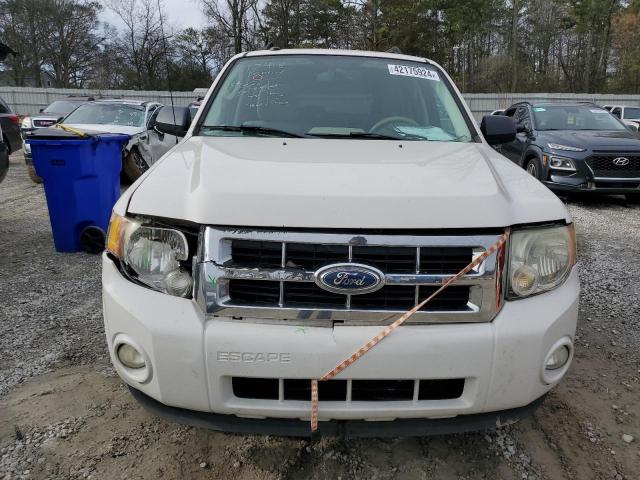 1FMCU0D75CKA78318 - 2012 FORD ESCAPE XLT WHITE photo 5