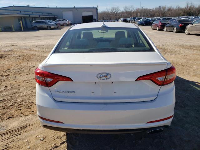 5NPE24AFXGH262860 - 2016 HYUNDAI SONATA SE WHITE photo 6