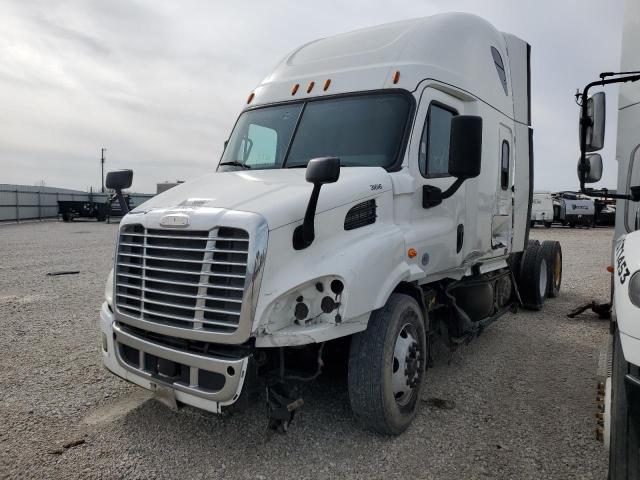 1FUJGHDV9GLHV5592 - 2016 FREIGHTLINER CASCADIA 1 WHITE photo 2