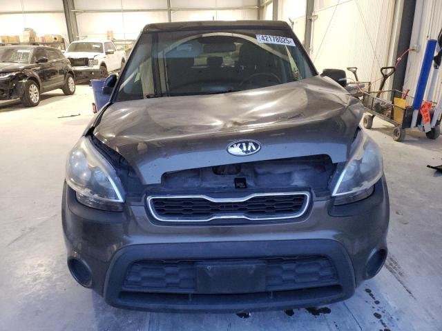 KNDJT2A64D7537333 - 2013 KIA SOUL + GREEN photo 5