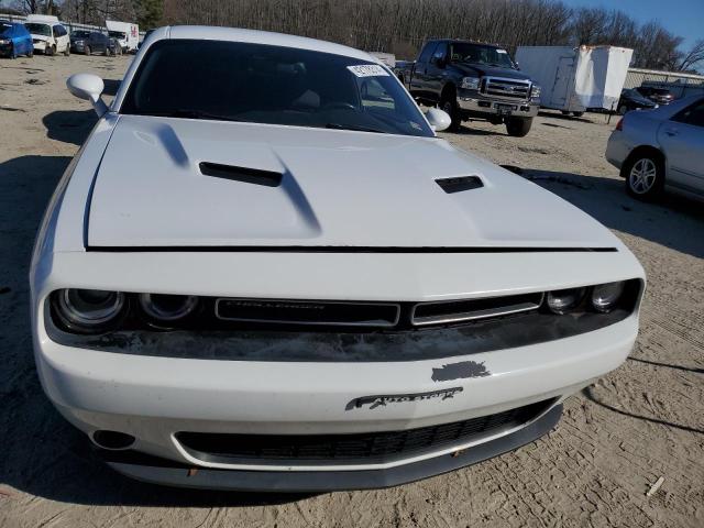 2C3CDZAG9FH737076 - 2015 DODGE CHALLENGER SXT WHITE photo 5