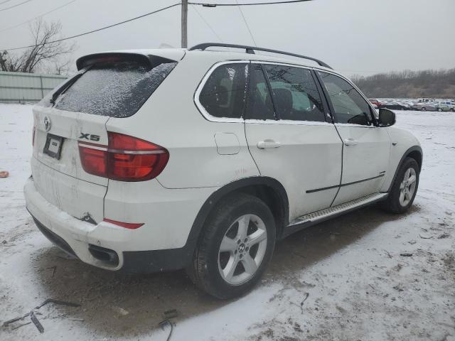 5UXZV8C53CL424921 - 2012 BMW X5 XDRIVE50I WHITE photo 3