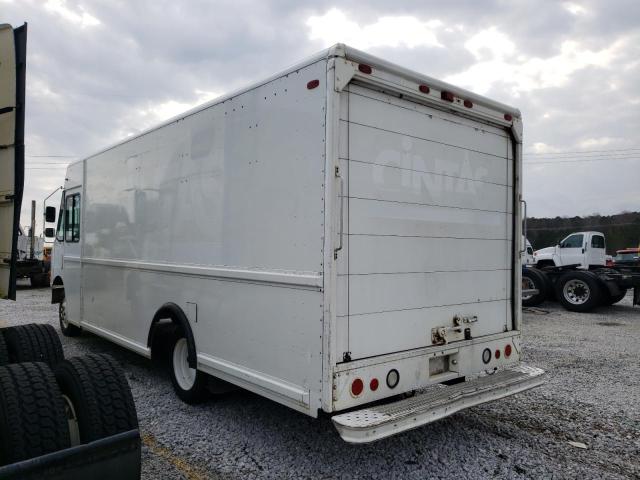 4UZAANBW95CU14668 - 2005 FREIGHTLINER CHASSIS M WHITE photo 2