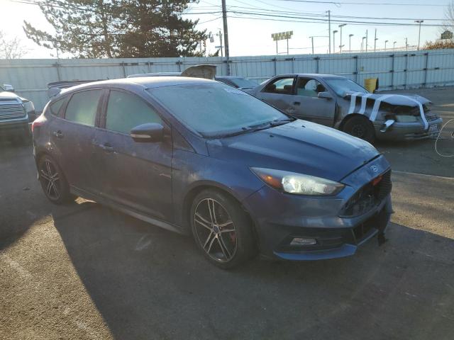 1FADP3L94JL243034 - 2018 FORD FOCUS ST BLUE photo 4