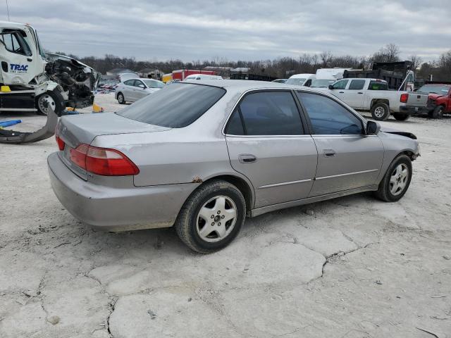 1HGCG1656YA046294 - 2000 HONDA ACCORD EX SILVER photo 3