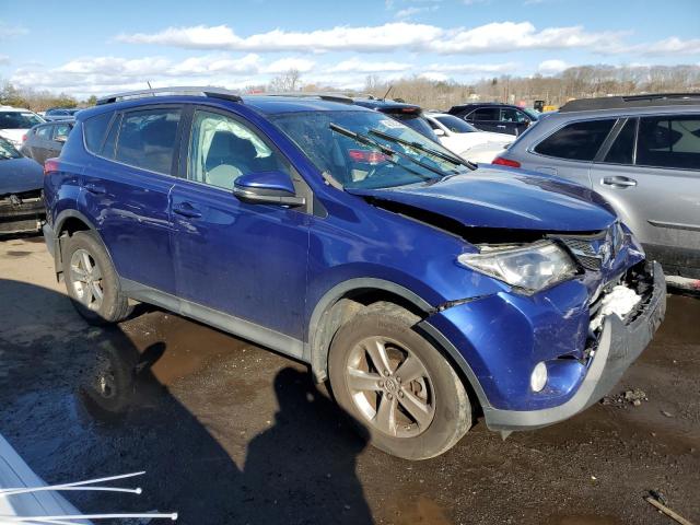 2T3RFREV1FW272205 - 2015 TOYOTA RAV4 XLE BLUE photo 4