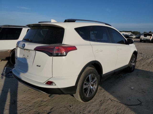 JTMWFREV4HD101404 - 2017 TOYOTA RAV4 XLE WHITE photo 3