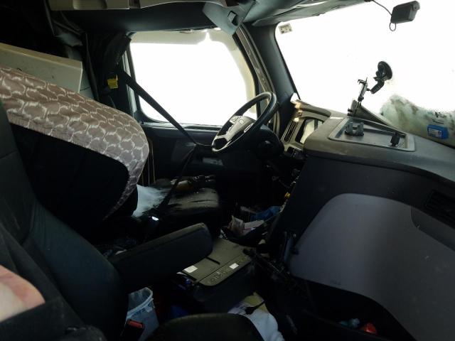 3AKJHHDR7KSKA1361 - 2019 FREIGHTLINER CASCADIA 1 თეთრი ფოტო 5