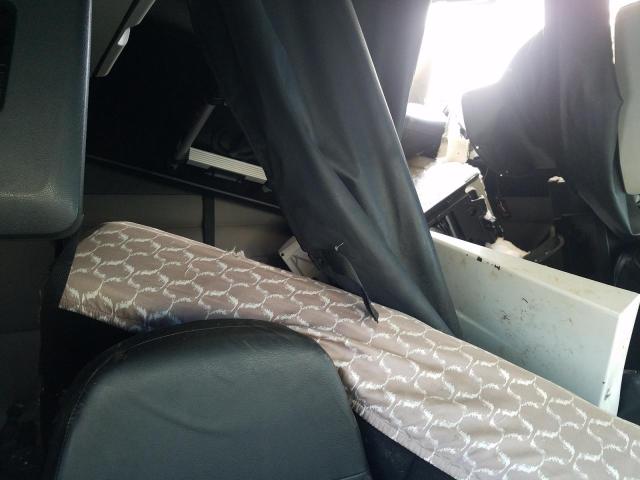 3AKJHHDR7KSKA1361 - 2019 FREIGHTLINER CASCADIA 1 თეთრი ფოტო 6