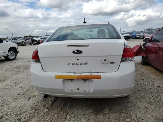 1FHAP35N88W182632 - 2008 FORD FOCUS SE WHITE photo 6