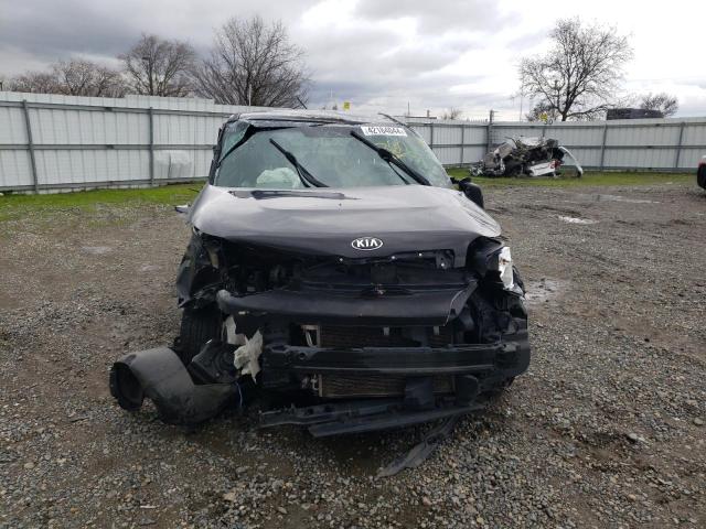 KNDJN2A21F7230695 - 2015 KIA SOUL BLACK photo 5