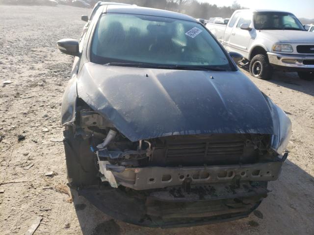 1FADP3F27GL394716 - 2016 FORD FOCUS SE GRAY photo 5