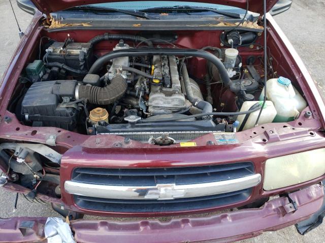 2CNBE13C526927216 - 2002 CHEVROLET TRACKER RED photo 12