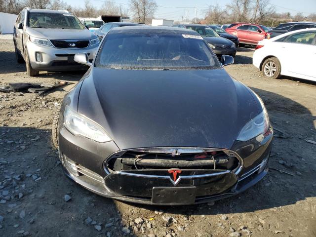 5YJSA1E46FF104221 - 2015 TESLA MODEL S ნაცრისფერი ფოტო 5