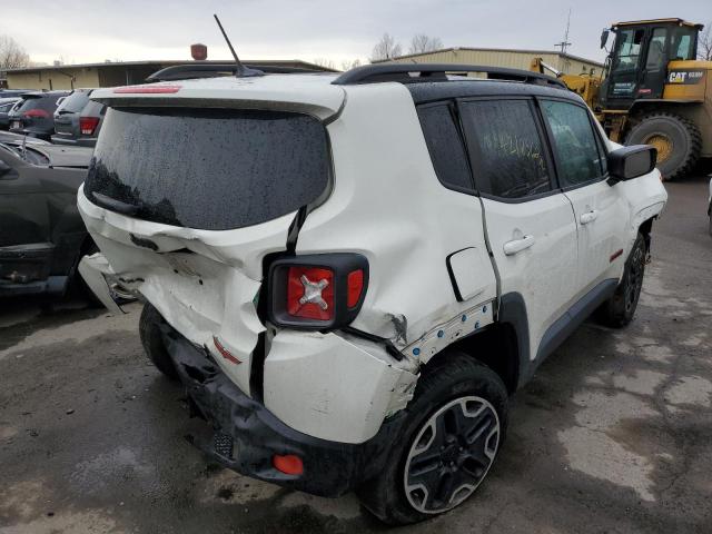 ZACCJBCT1GPD88985 - 2016 JEEP RENEGADE TRAILHAWK WHITE photo 3