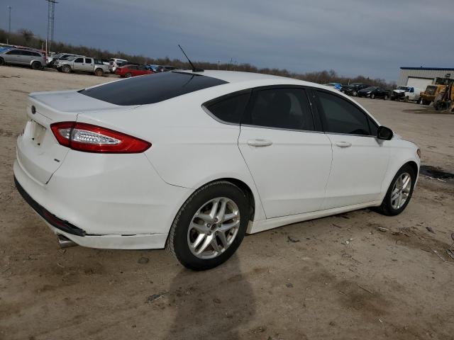 3FA6P0H76GR220086 - 2016 FORD FUSION SE WHITE photo 3