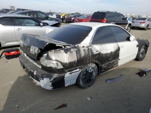 JH4DB7655WS006377 - 1998 ACURA INTEGRA LS WHITE photo 3