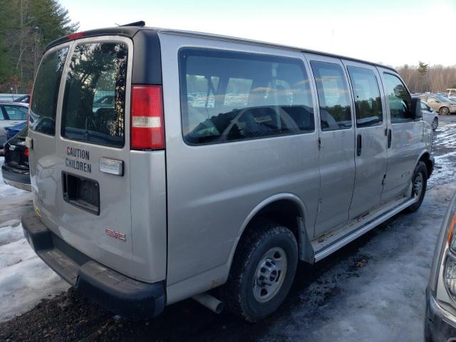 1GJHG35UX61175699 - 2006 GMC SAVANA G3500 SILVER photo 3