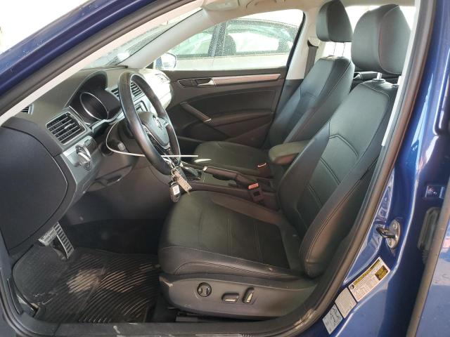 1VWDT7A3XHC075144 - 2017 VOLKSWAGEN PASSAT R-LINE Blau Foto 7