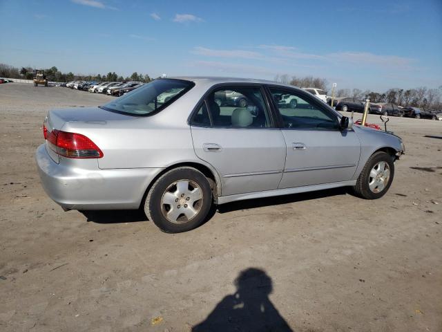 1HGCG16551A009484 - 2001 HONDA ACCORD EX SILVER photo 3