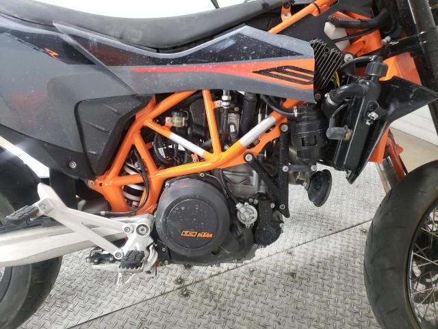 VBKLSV40XMM709112 - 2021 KTM 690 SMC R ORANGE photo 5