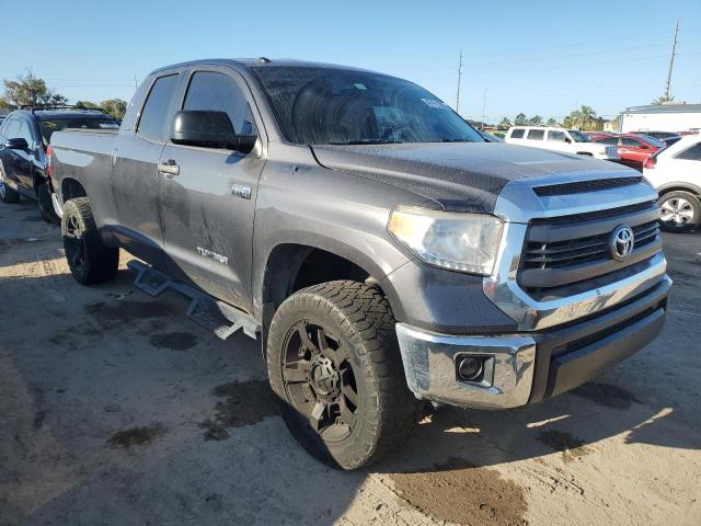 5TFRY5F12FX182863 - 2015 TOYOTA TUNDRA DOUBLE CAB SR/SR5 GRAY photo 4