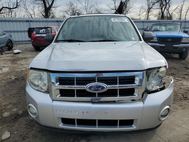 1FMCU0D74BKC48408 - 2011 FORD ESCAPE XLT SILVER photo 5