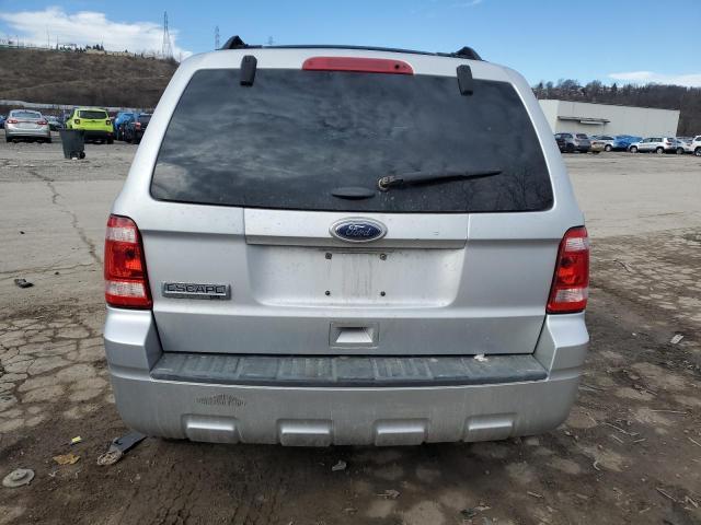 1FMCU0D74BKC48408 - 2011 FORD ESCAPE XLT SILVER photo 6