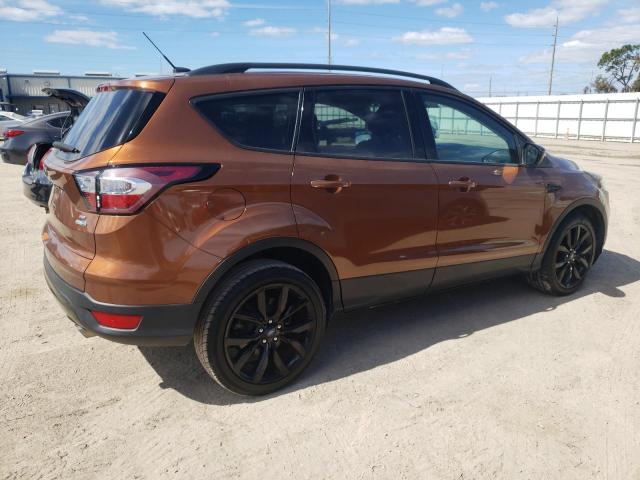 1FMCU9GD4HUC75028 - 2017 FORD ESCAPE SE ORANGE photo 3