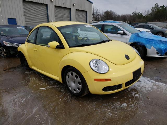 3VWPG3AG6AM012530 - 2010 VOLKSWAGEN NEW BEETLE YELLOW photo 4