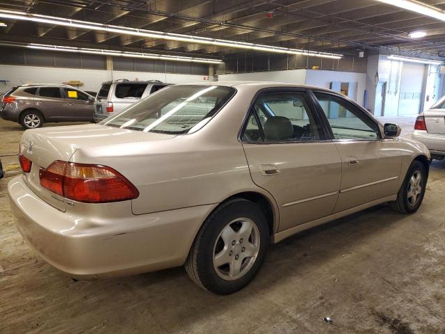 1HGCG1658YA088725 - 2000 HONDA ACCORD EX GOLD photo 3