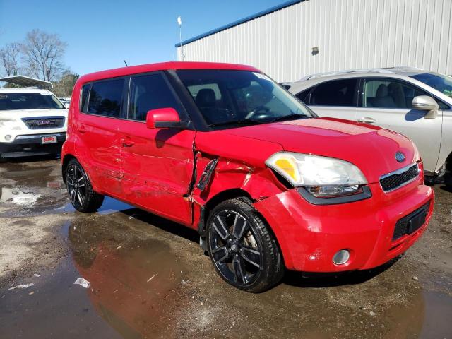 KNDJT2A25B7292813 - 2011 KIA SOUL + RED photo 4