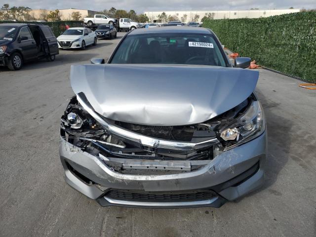 1HGCR2F31HA190057 - 2017 HONDA ACCORD LX GRAY photo 5