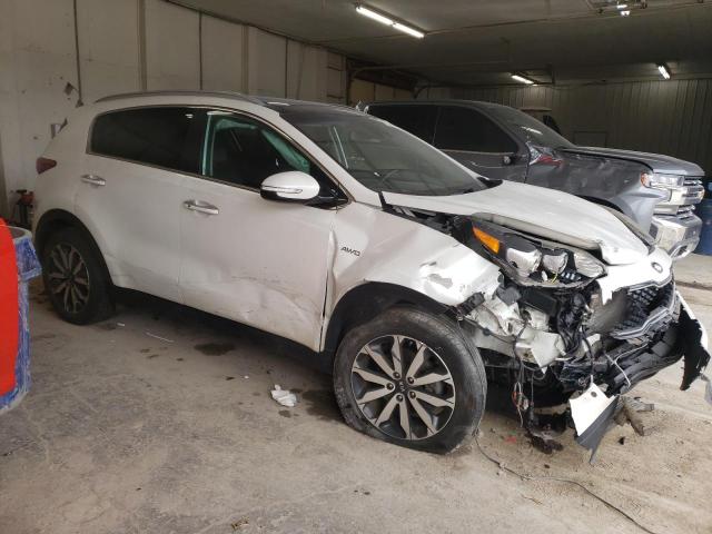 KNDPNCACXH7224020 - 2017 KIA SPORTAGE EX WHITE photo 4