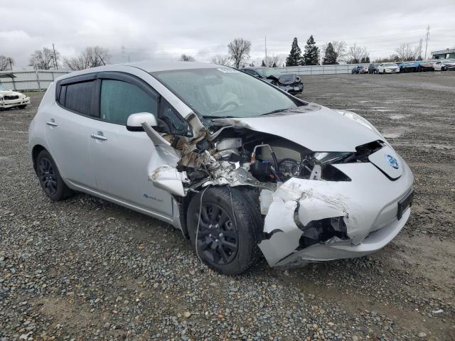 1N4AZ0CP5GC311327 - 2016 NISSAN LEAF S SILVER photo 4