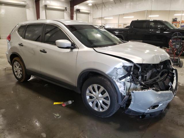 KNMAT2MV4HP521240 - 2017 NISSAN ROGUE S SILVER photo 4