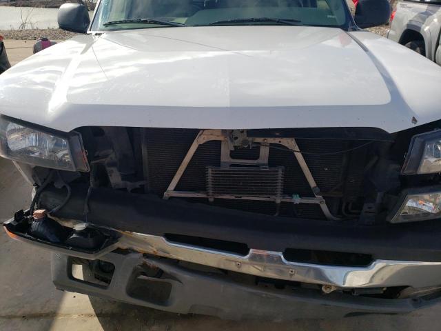 2GCEK13T641418052 - 2004 CHEVROLET SILVERADO K1500 WHITE photo 11