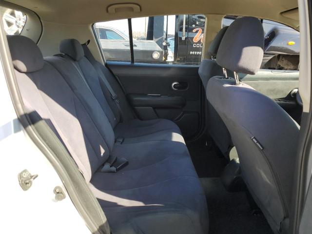 3N1BC13E09L443796 - 2009 NISSAN VERSA S SILVER photo 10