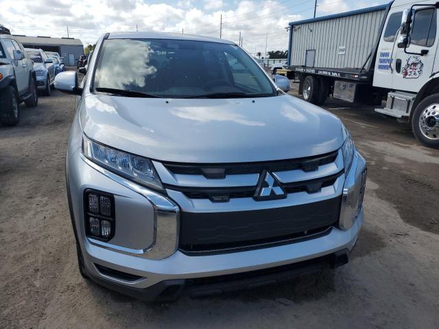 JA4APVAU1MU018742 - 2021 MITSUBISHI OUTLANDER SE SILVER photo 5