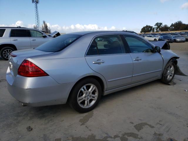 JHMCM56327C023772 - 2007 HONDA ACCORD SE SILVER photo 3