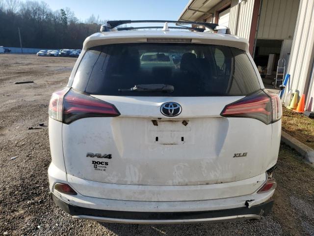 2T3WFREV0GW253004 - 2016 TOYOTA RAV4 XLE WHITE photo 6