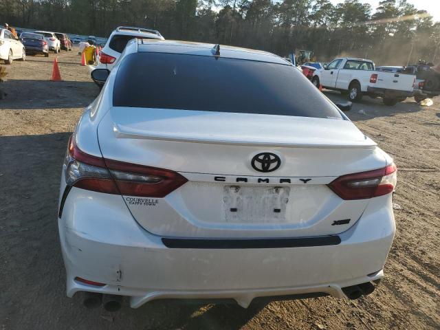 4T1K61AK3NU022518 - 2022 TOYOTA CAMRY XSE WHITE photo 6