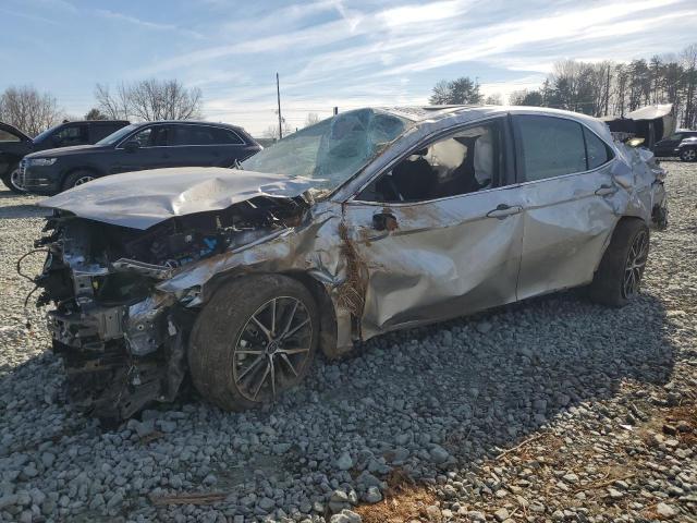 4T1T11AK7RU871172 - 2024 TOYOTA CAMRY SE NIGHT SHADE SILVER photo 1