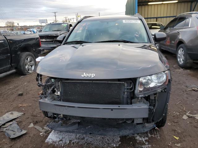 1C4NJDEB3FD271480 - 2015 JEEP COMPASS LATITUDE GRAY photo 5