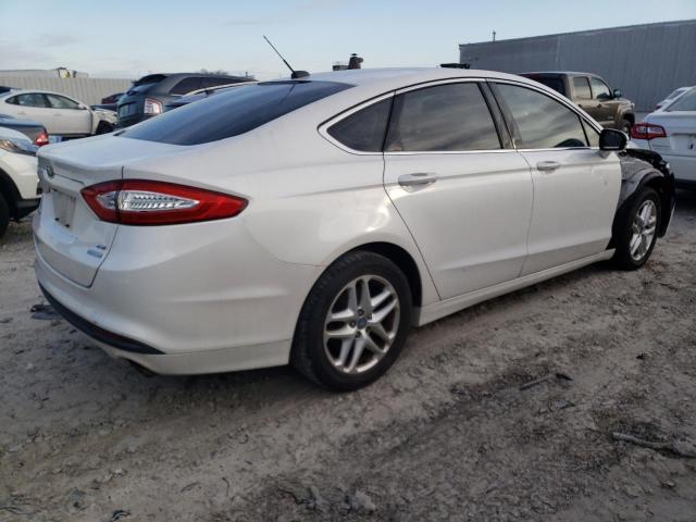 3FA6P0HR8DR247206 - 2013 FORD FUSION SE WHITE photo 3