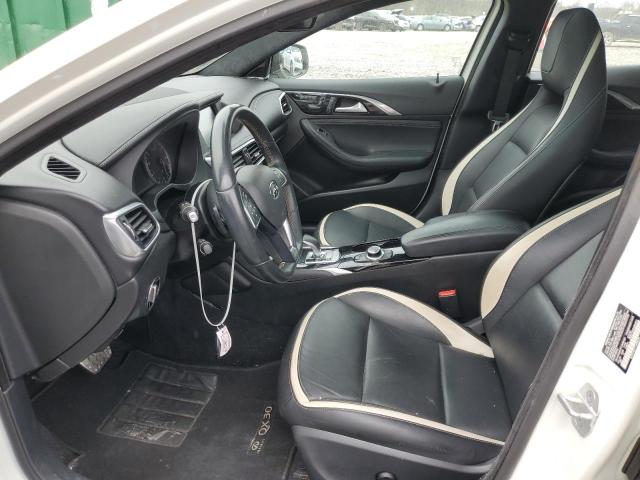 SJKCH5CP1JA059434 - 2018 INFINITI QX30 BASE Weiß Foto 7