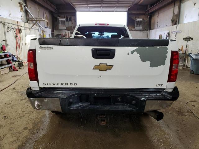 1GCHK33668F221187 - 2008 CHEVROLET SILVERADO K3500 WHITE photo 6