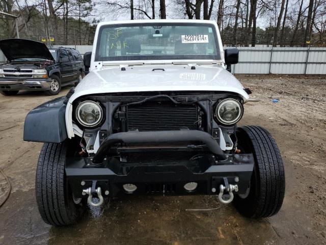 1C4AJWAG3EL304798 - 2014 JEEP WRANGLER SPORT WHITE photo 5