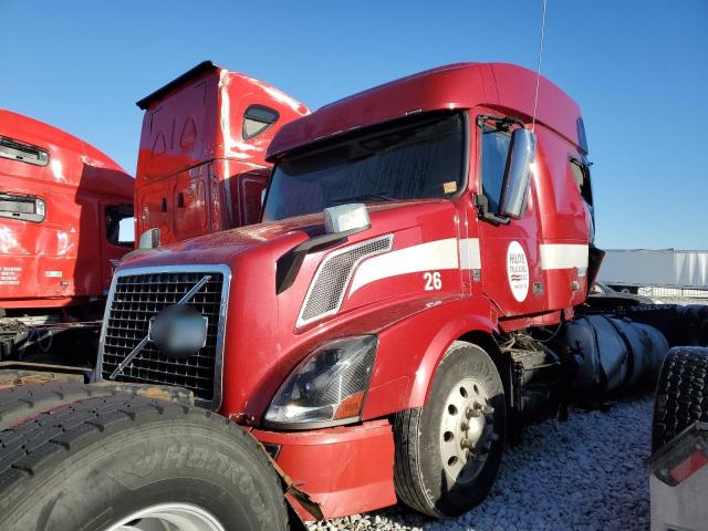 4V4NC9EH9CN557288 - 2012 VOLVO VN VNL RED photo 2