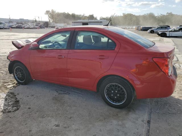 1G1JA5SH4D4196906 - 2013 CHEVROLET SONIC LS RED photo 2